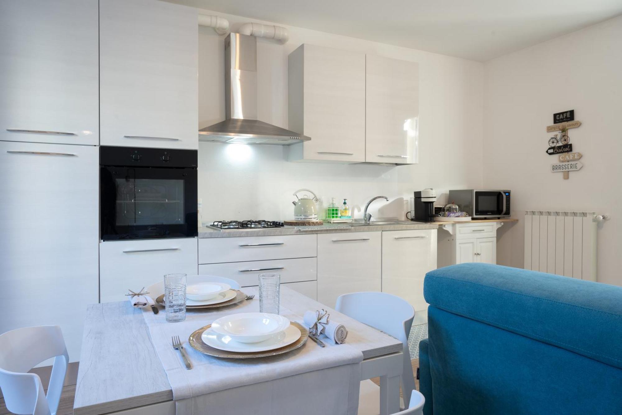 Lora Rose Suite ,Free Parking, Self Check In,2 Como Bagian luar foto